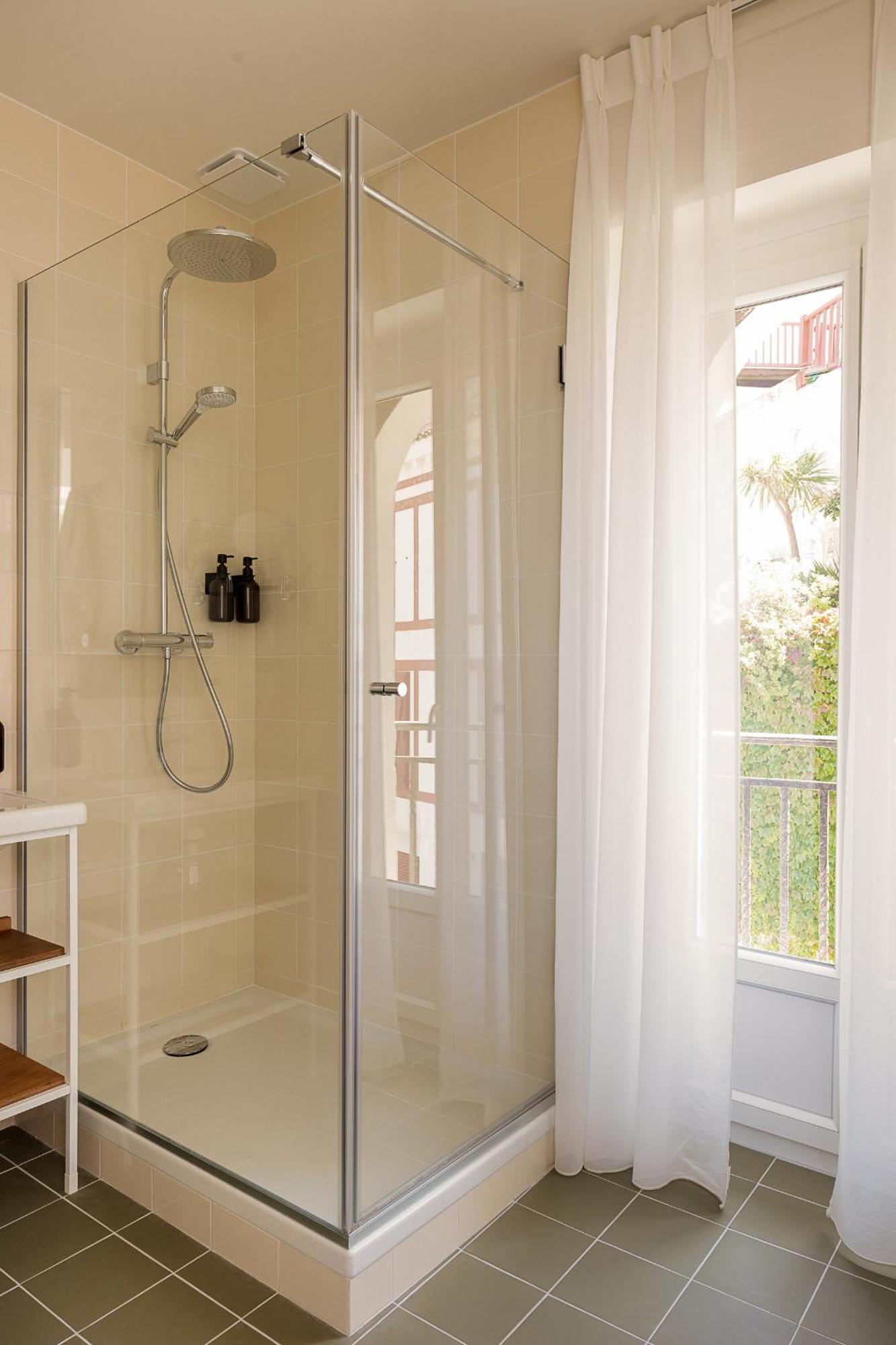 Alfred Hotels Les Halles Biarritz Luaran gambar